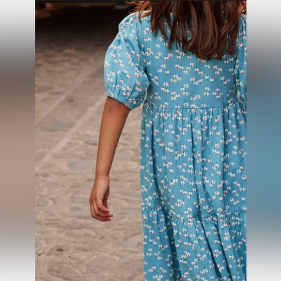 Tea Collection - Flowy Tiered Midi Dress - Mexican Hat Floral in Blue - Picture 10 of 12